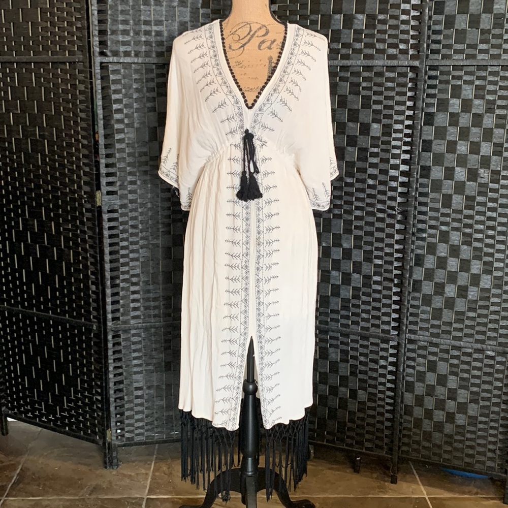 Hint of mint black and white dress in size medium